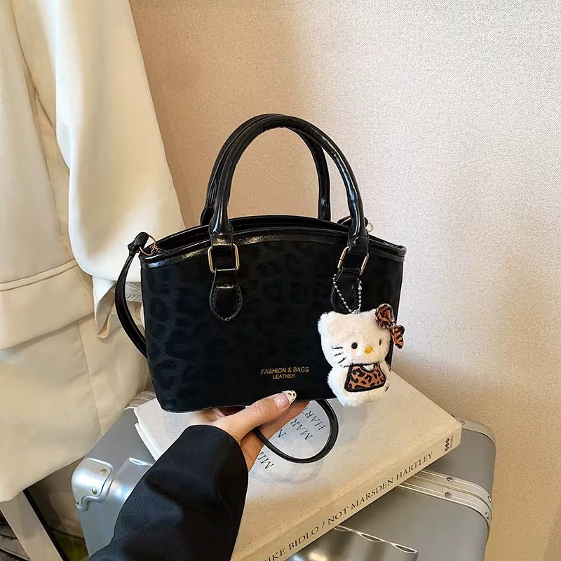 Chic kitty satchel