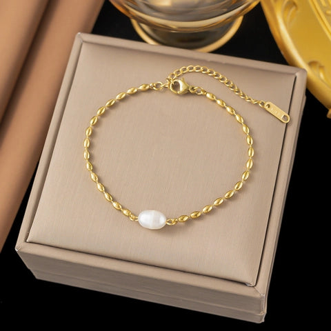 Pearl Jewelry Set – Lustrous Luxury
