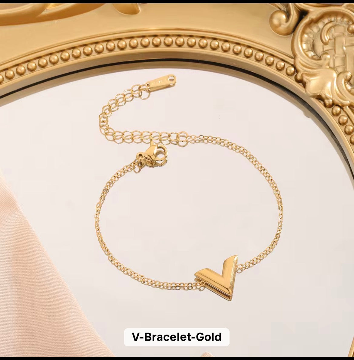 Gold V-Charm Jewelry Set