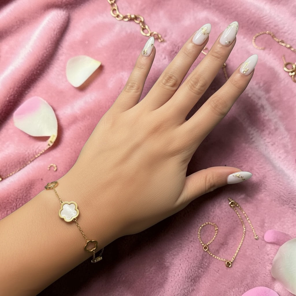 White clover bracelet
